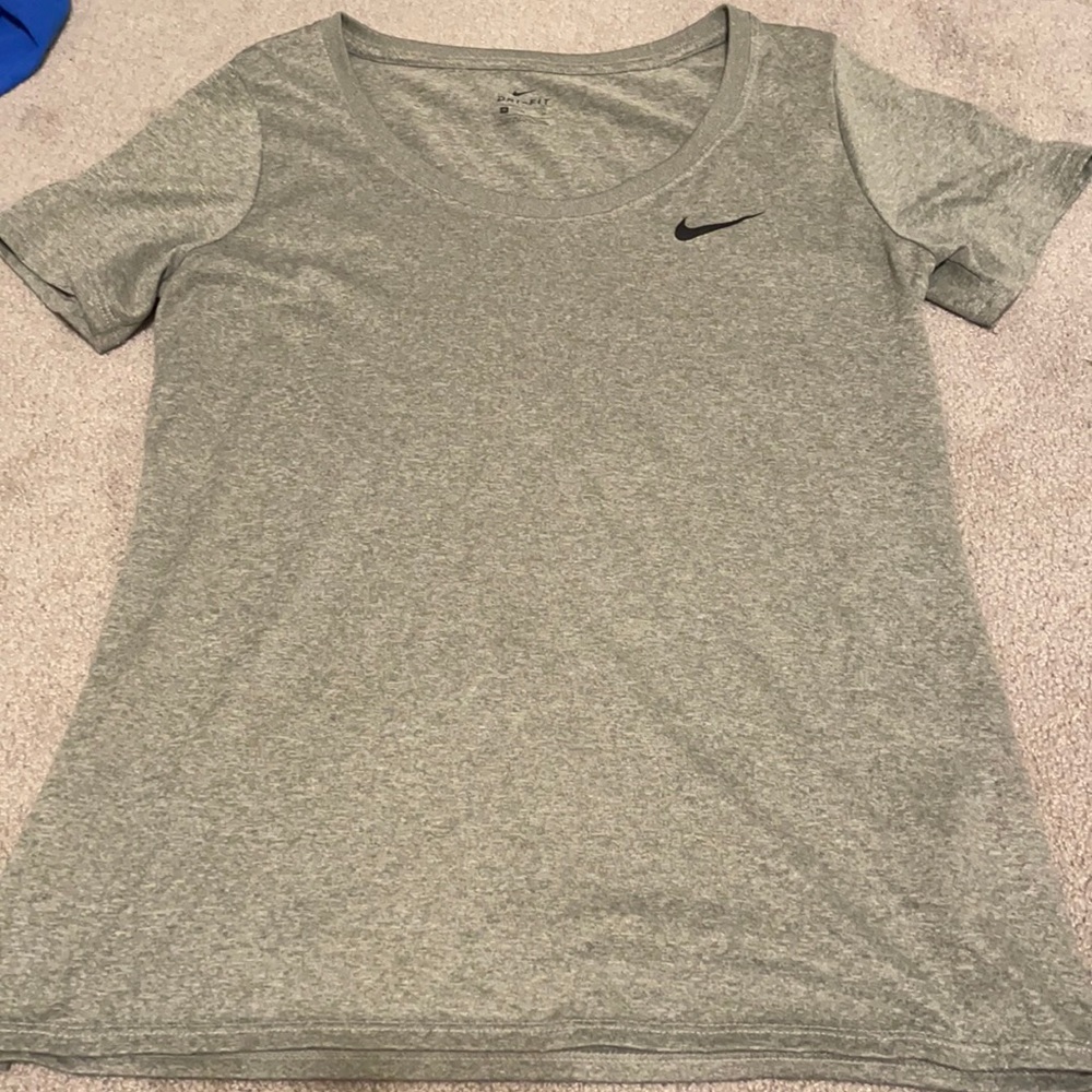 Nike Scoop neck